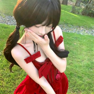 踉跄女孩